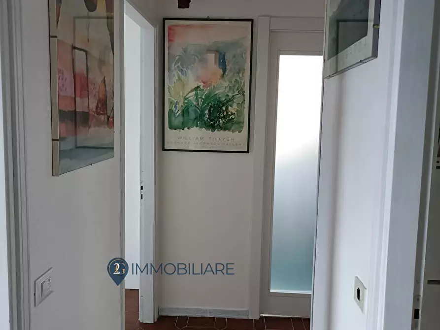 Immagine 20 di Appartamento in vendita  in Via Colombo a Ameglia