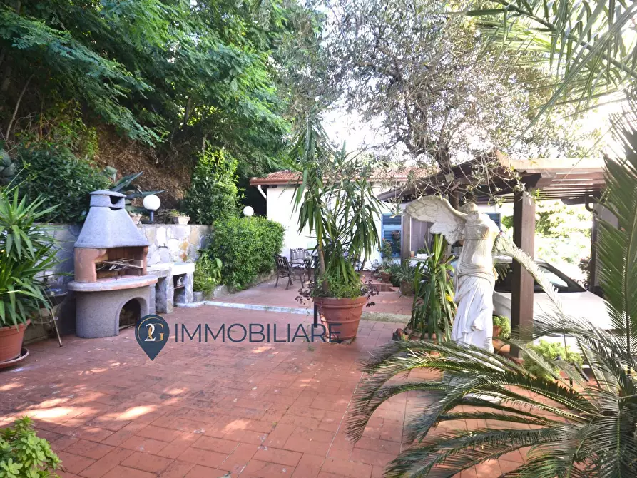 Immagine 24 di Villa in vendita  in Via Montalbano 118 a La Spezia
