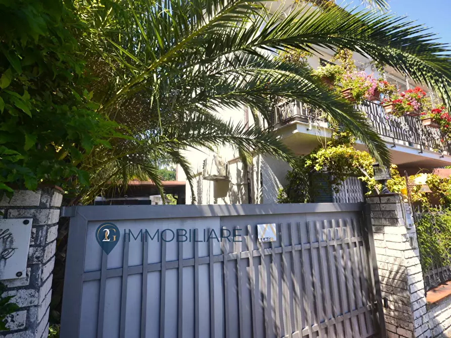 Immagine 35 di Villa in vendita  in Via Montalbano 118 a La Spezia