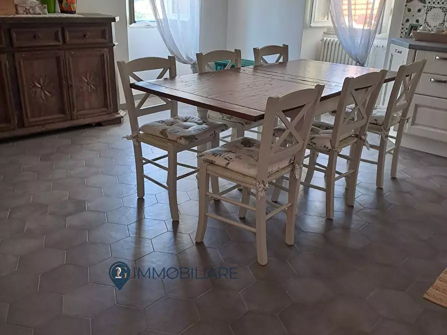 Immagine 3 di Appartamento in vendita  in Nicola di Ortonovo a Ortonovo