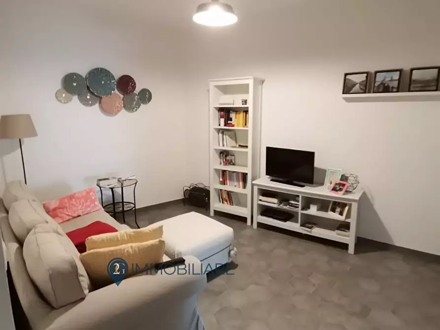 Immagine 5 di Appartamento in vendita  in Nicola di Ortonovo a Ortonovo