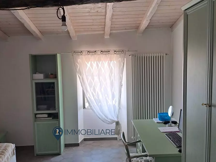 Immagine 8 di Appartamento in vendita  in Nicola di Ortonovo a Ortonovo