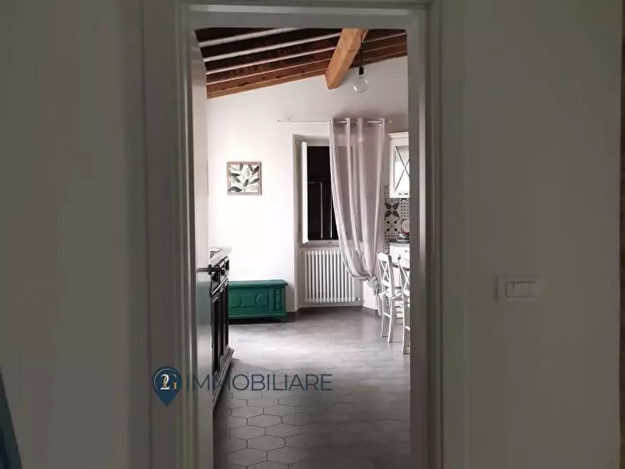 Immagine 11 di Appartamento in vendita  in Nicola di Ortonovo a Ortonovo