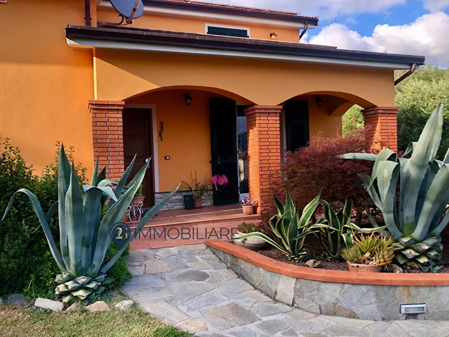 Immagine 26 di Villa in vendita  in Via Trompedo Sud 40 a Beverino