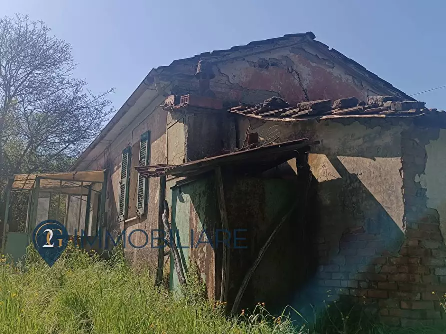 Immagine 19 di Rustico / casale in vendita  in Via I Maggio a Aulla