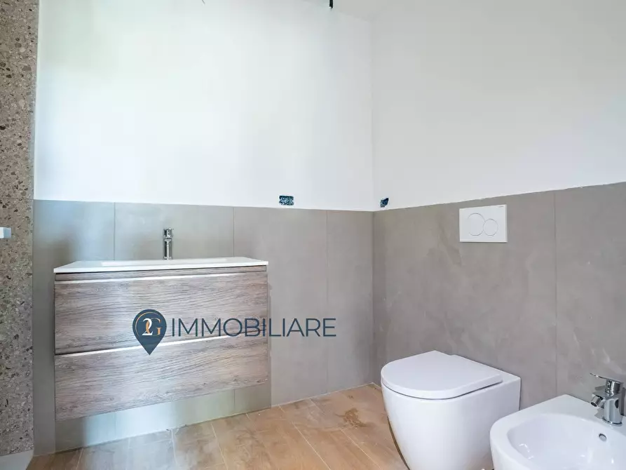 Immagine 12 di Appartamento in vendita  in via genova 615 a La Spezia