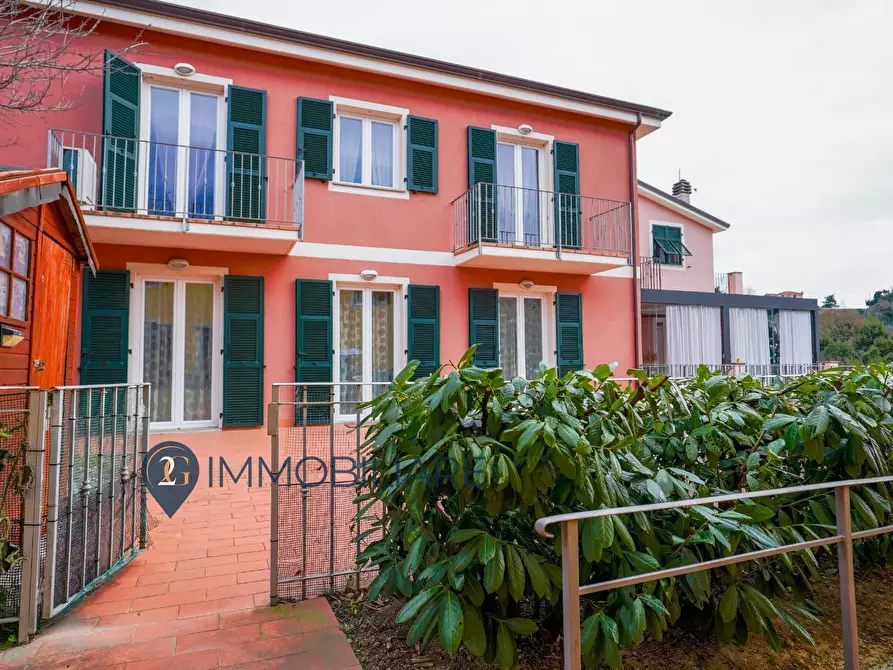 Immagine 1 di Casa semindipendente in vendita  in Via Viano 130 a La Spezia