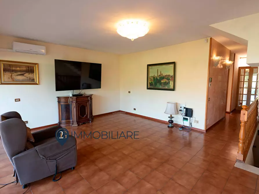 Immagine 3 di Villetta a schiera in vendita  in Via Bologna a Ortonovo