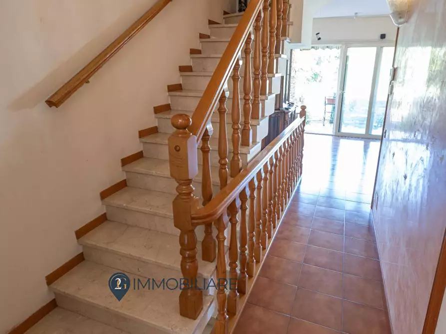 Immagine 16 di Villetta a schiera in vendita  in Via Bologna a Ortonovo