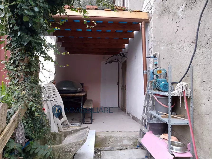 Immagine 4 di Casa semindipendente in vendita  in Via Figliola a Ortonovo
