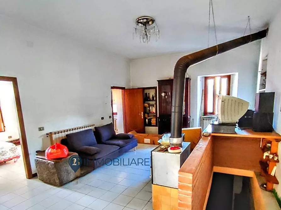 Immagine 3 di Appartamento in vendita  in Via Castello a Beverino