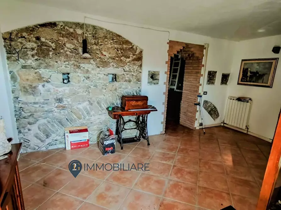 Immagine 4 di Appartamento in vendita  in Via Castello a Beverino