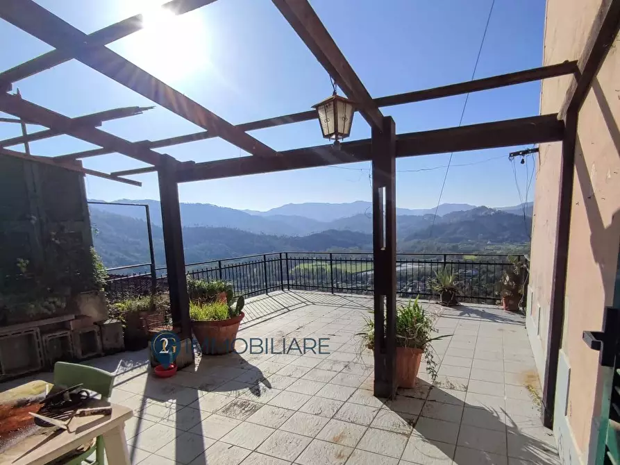 Immagine 1 di Appartamento in vendita  in Via Castello a Beverino