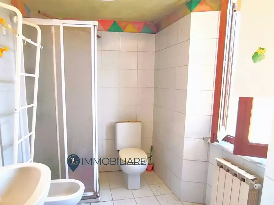 Immagine 12 di Appartamento in vendita  in Via Castello a Beverino