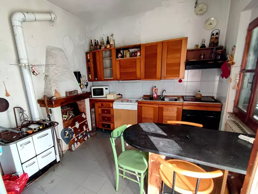 Immagine 14 di Appartamento in vendita  in Via Castello a Beverino