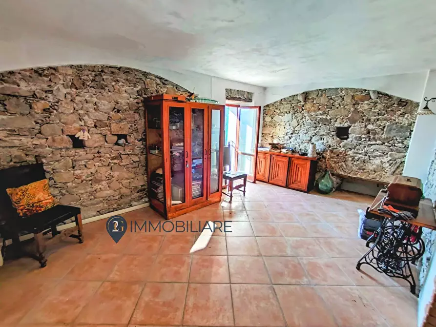 Immagine 23 di Appartamento in vendita  in Via Castello a Beverino