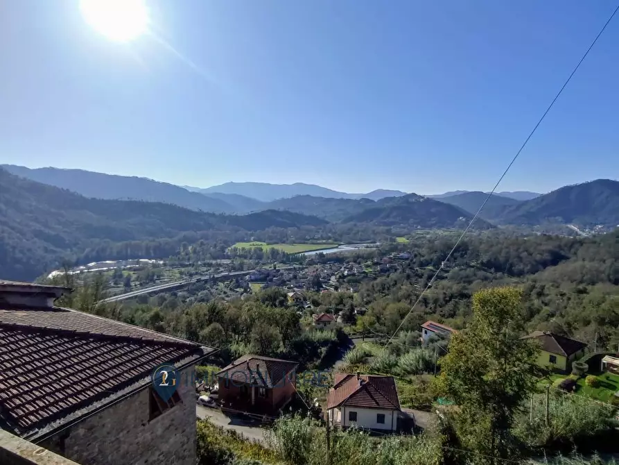 Immagine 24 di Appartamento in vendita  in Via Castello a Beverino