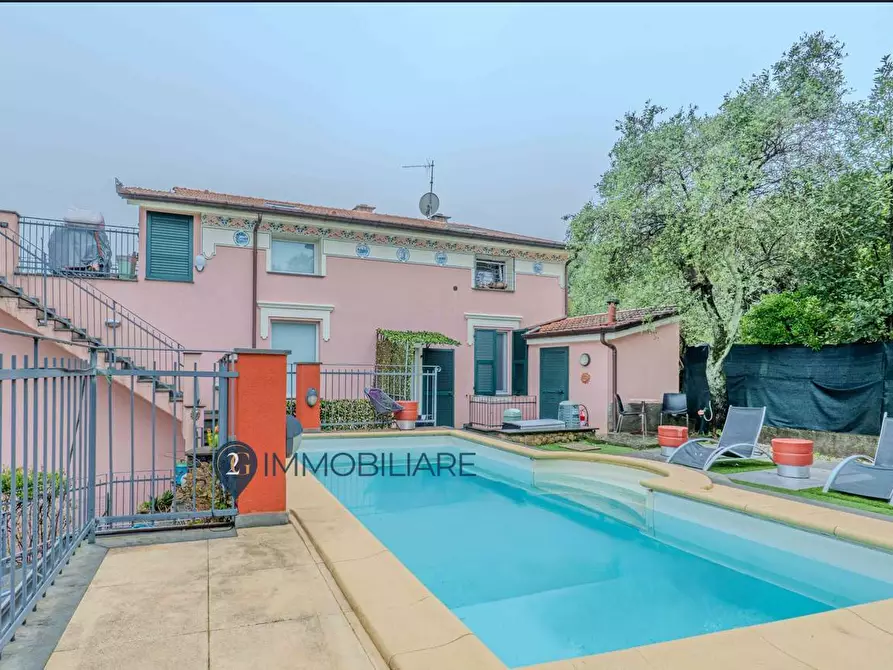 Immagine 1 di Casa semindipendente in vendita  in Salita Del Pianello a La Spezia