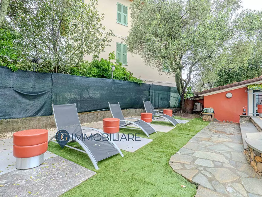 Immagine 4 di Casa semindipendente in vendita  in Salita Del Pianello a La Spezia