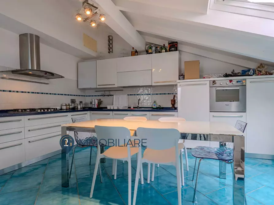 Immagine 8 di Casa semindipendente in vendita  in Salita Del Pianello a La Spezia