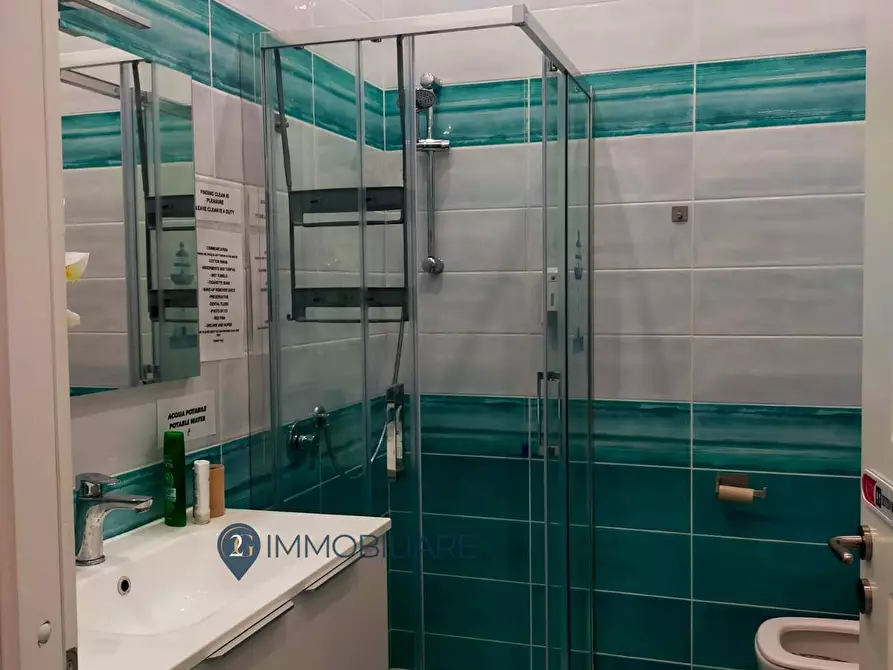 Immagine 9 di Appartamento in vendita  in Via Roma a La Spezia