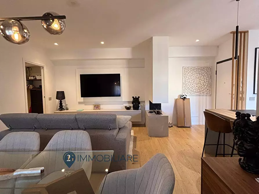 Immagine 3 di Appartamento in vendita  in Via Cuccarello 32 a Ameglia