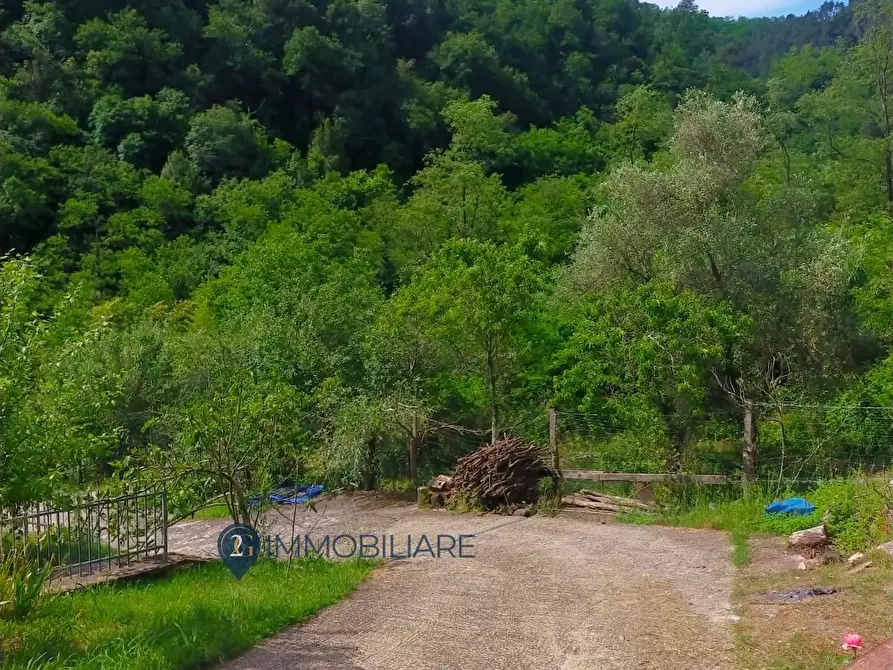 Immagine 13 di Appartamento in vendita  in Via Roma a Beverino