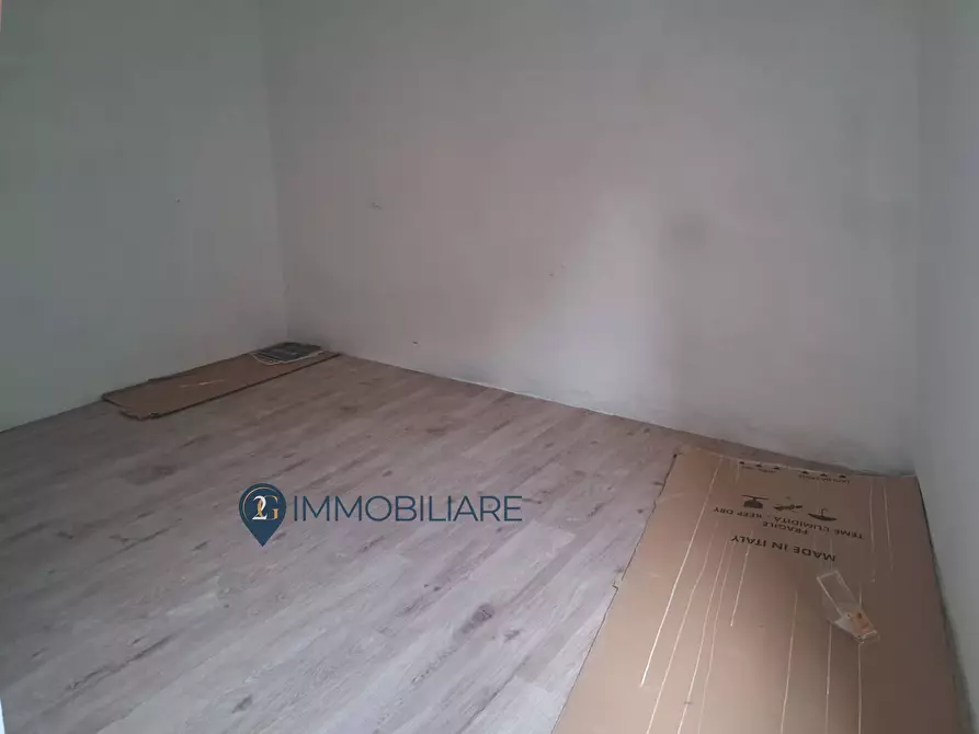 Immagine 5 di Appartamento in vendita  in Piazza Ludovico Corbani 14 a Aulla