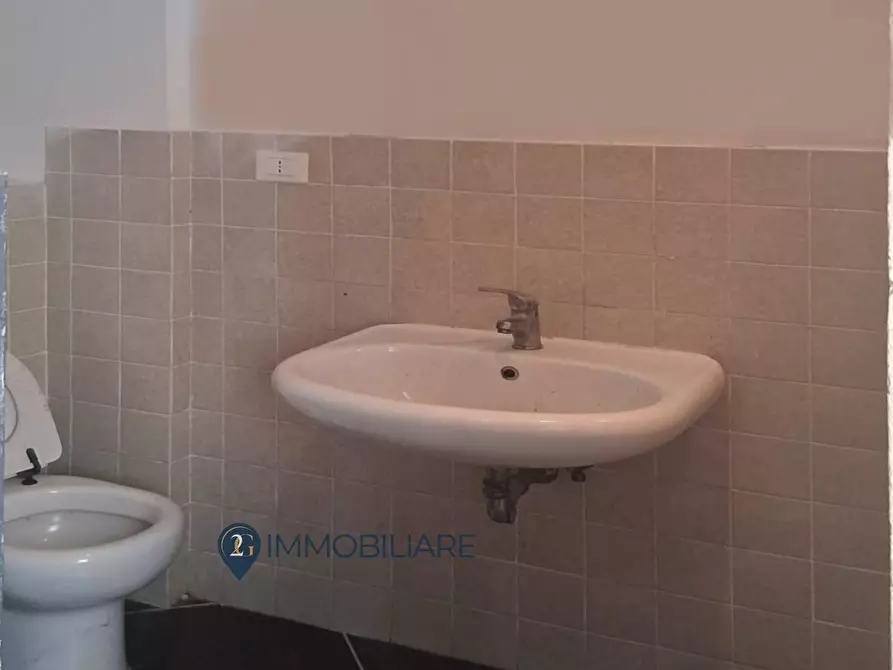 Immagine 12 di Appartamento in vendita  in Piazza Ludovico Corbani 14 a Aulla