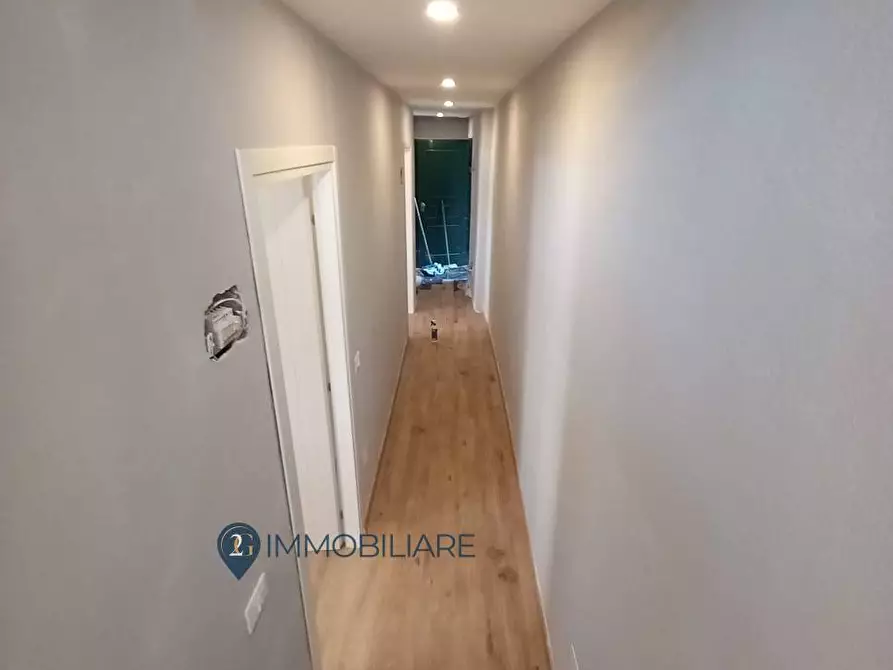 Immagine 5 di Appartamento in vendita  in Piazza Ludovico Corbani 14 a Aulla