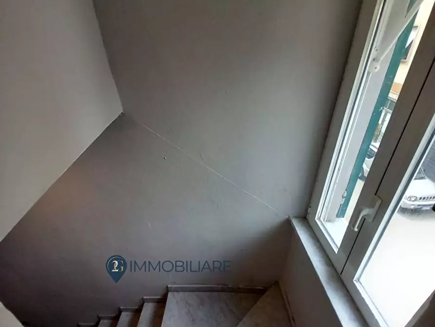 Immagine 10 di Appartamento in vendita  in Piazza Ludovico Corbani 14 a Aulla