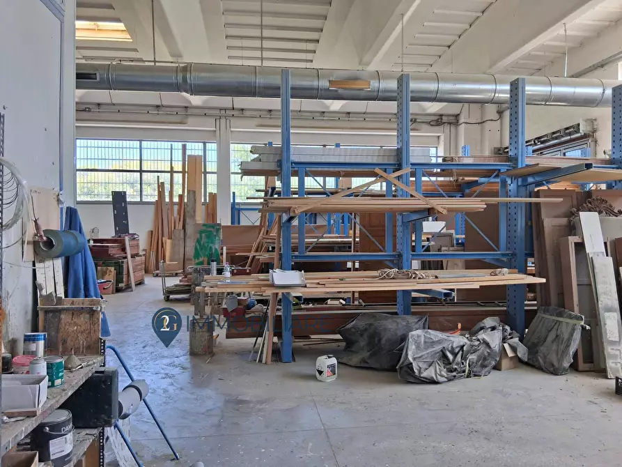 Immagine 3 di Capannone industriale in affitto  in Via Variante Aurelia 4 a Sarzana