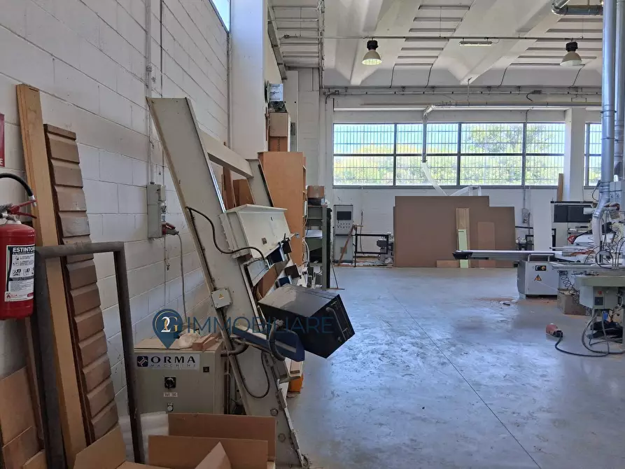 Immagine 5 di Capannone industriale in affitto  in Via Variante Aurelia 4 a Sarzana