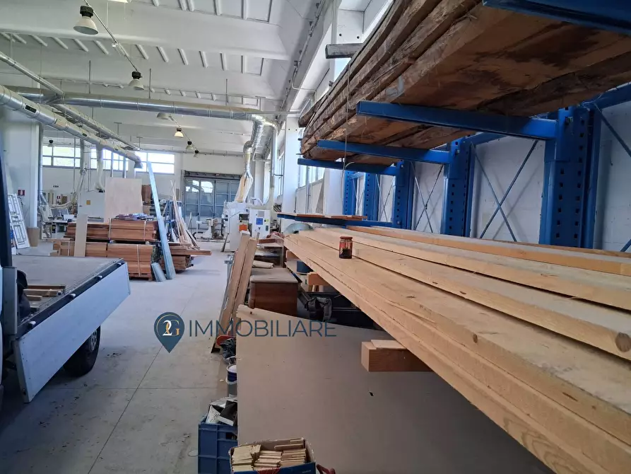 Immagine 6 di Capannone industriale in affitto  in Via Variante Aurelia 4 a Sarzana