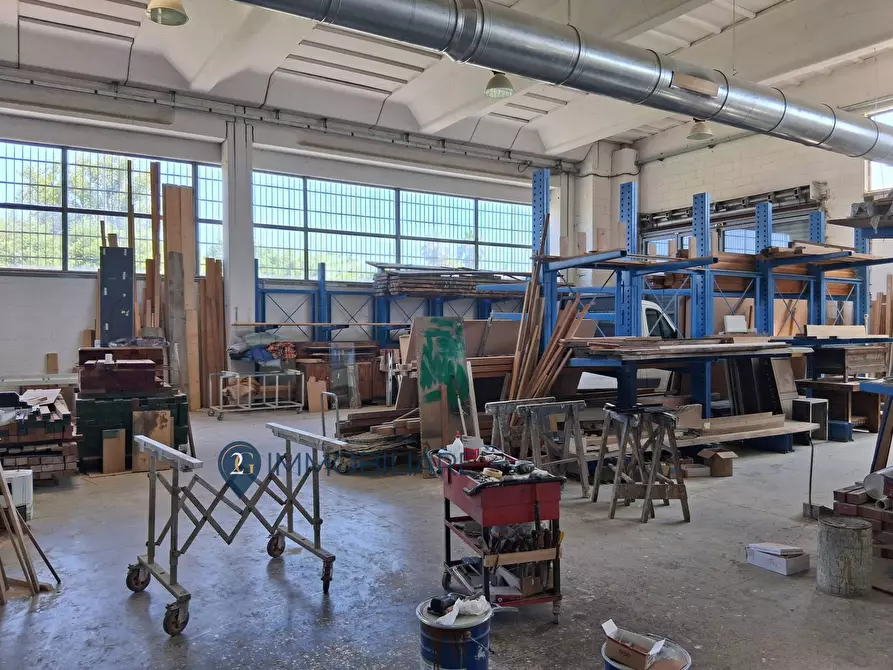 Immagine 9 di Capannone industriale in affitto  in Via Variante Aurelia 4 a Sarzana