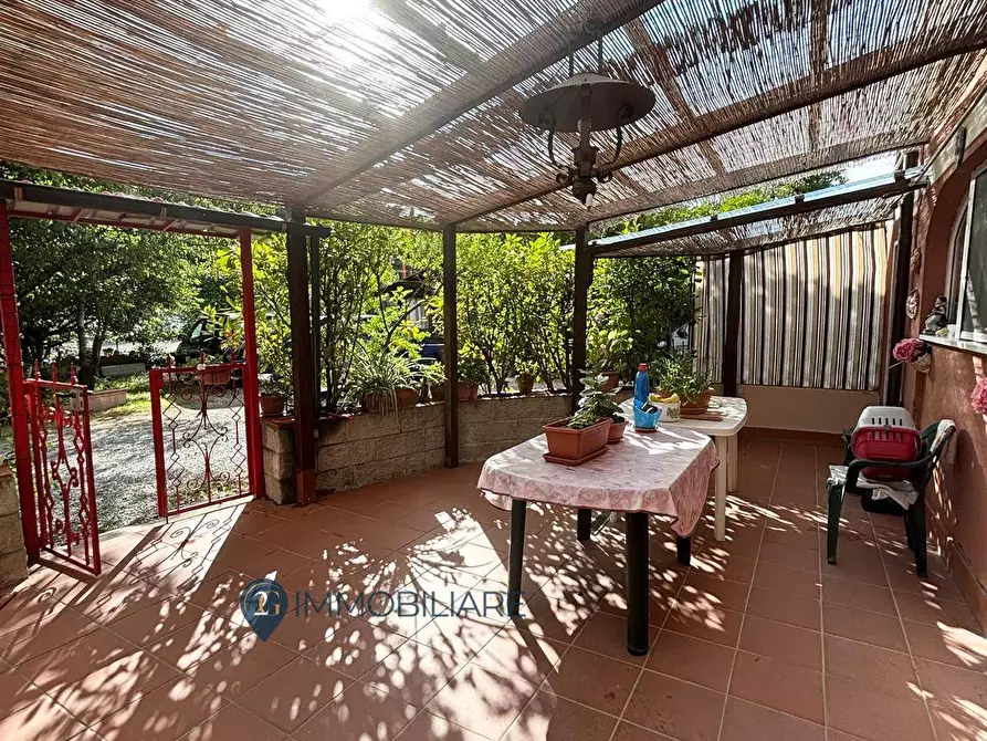 Immagine 24 di Appartamento in vendita  in Loc. Senato 30 a Lerici