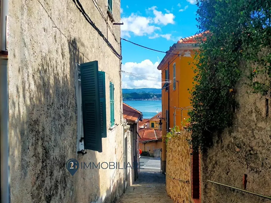 Immagine 1 di Appartamento in vendita  in via Paita 4 a Portovenere
