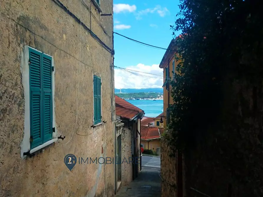 Immagine 16 di Appartamento in vendita  in via Paita 4 a Portovenere