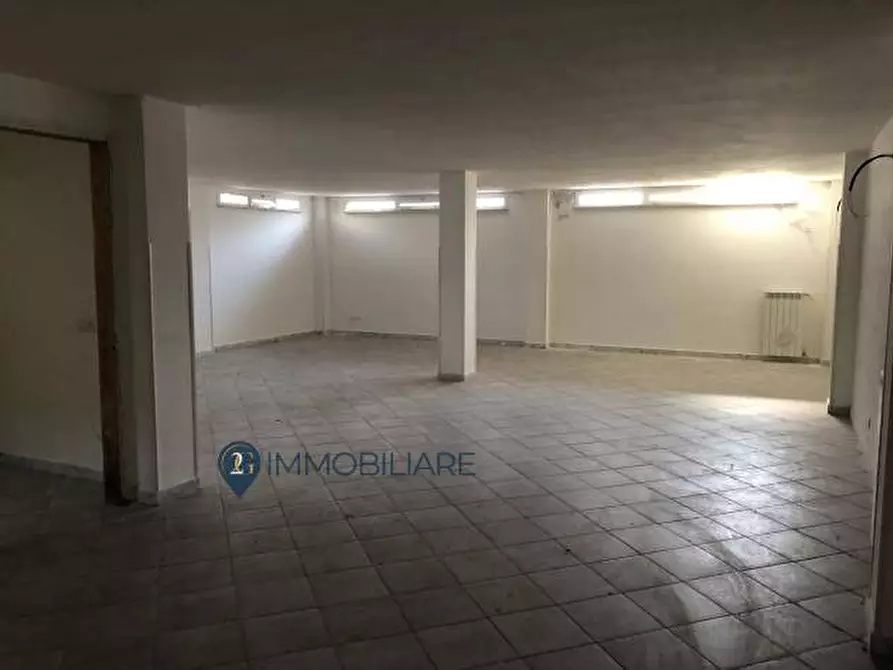 Immagine 11 di Locale commerciale in vendita  in Via Maestro Pietrino Venturini a Aulla