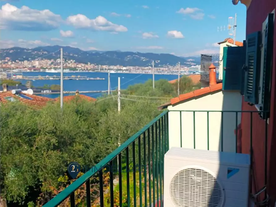 Immagine 15 di Appartamento in vendita  in Vicolo del Luogo 10 a Portovenere