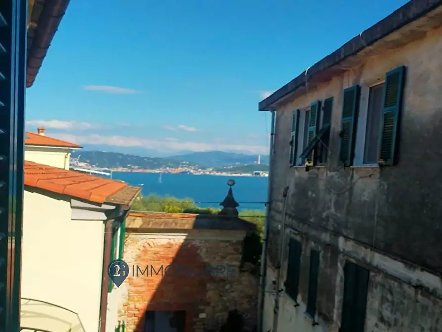 Immagine 19 di Appartamento in vendita  in Vicolo del Luogo 10 a Portovenere