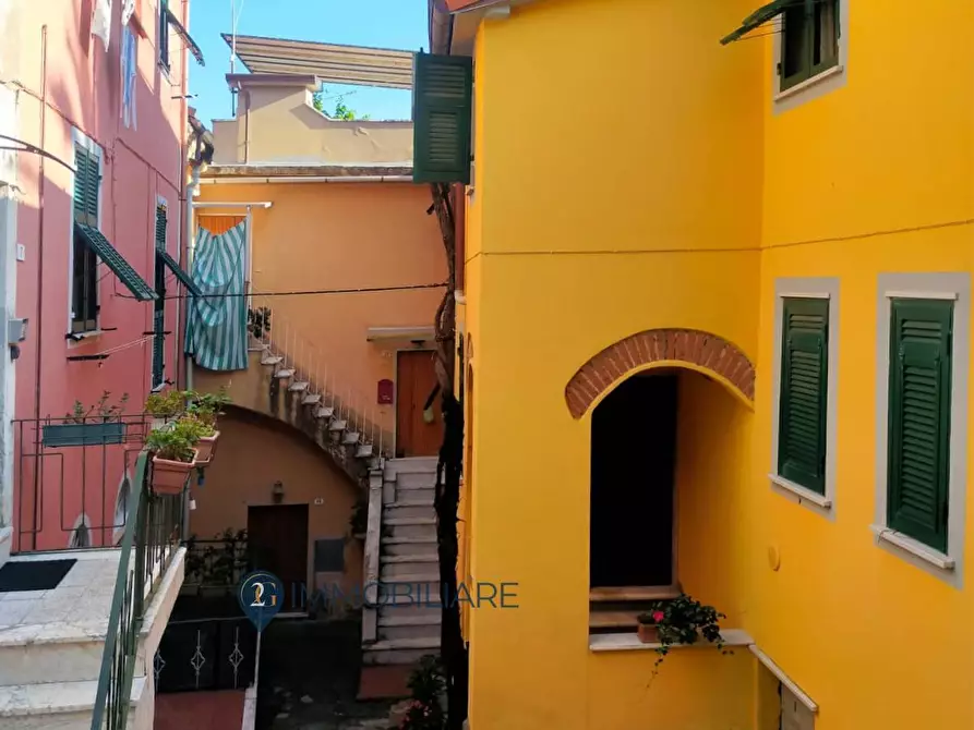 Immagine 16 di Appartamento in vendita  in Vicolo del Luogo 10 a Portovenere