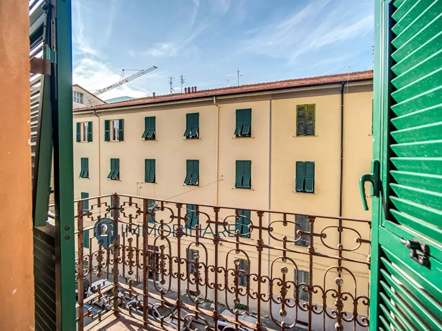 Immagine 21 di Appartamento in vendita  in Via Volturno 1 a La Spezia