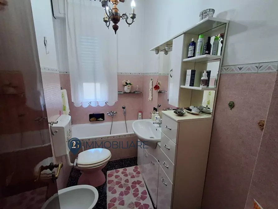 Immagine 21 di Appartamento in vendita  in Stradone D'oria 44 a La Spezia