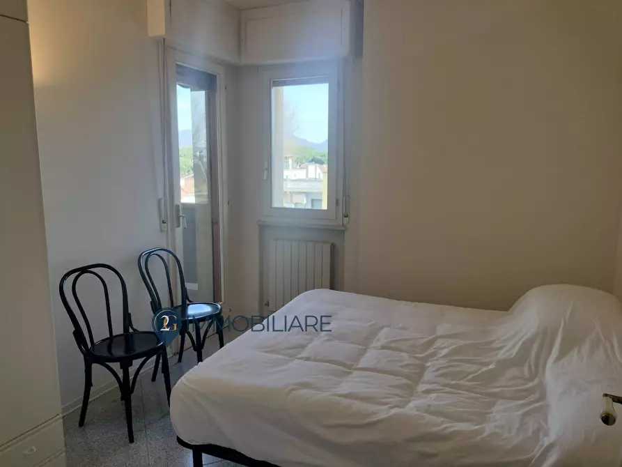 Immagine 14 di Appartamento in vendita  in via Filzi 134 a Viareggio