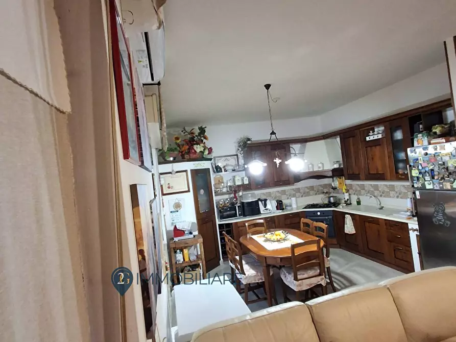 Immagine 11 di Appartamento in vendita  in Via Maddalena 48 a Vezzano Ligure