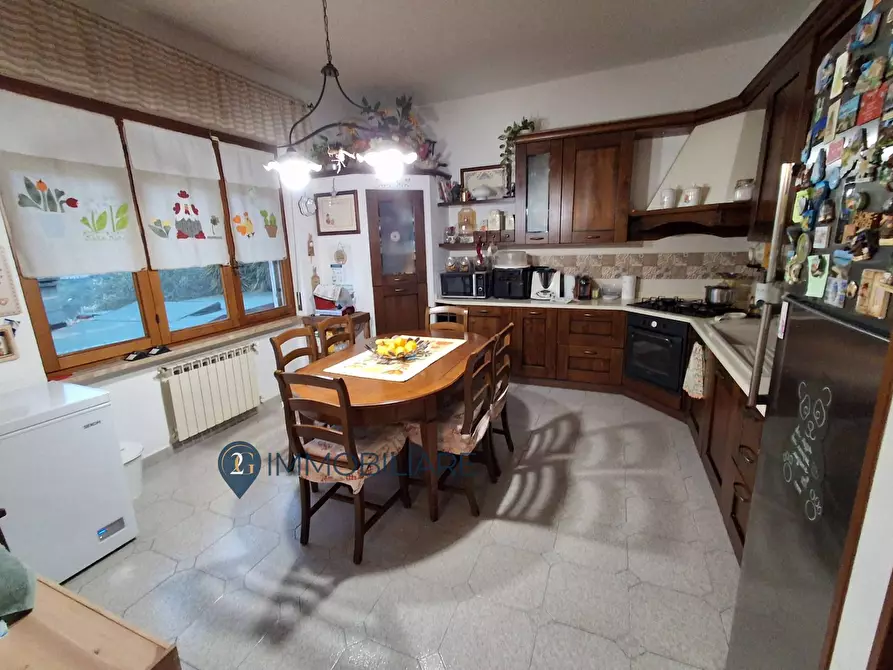 Immagine 14 di Appartamento in vendita  in Via Maddalena 48 a Vezzano Ligure