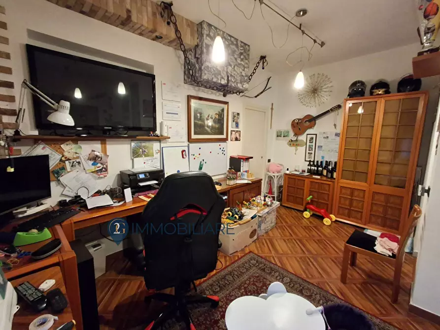 Immagine 32 di Appartamento in vendita  in Via Maddalena 48 a Vezzano Ligure