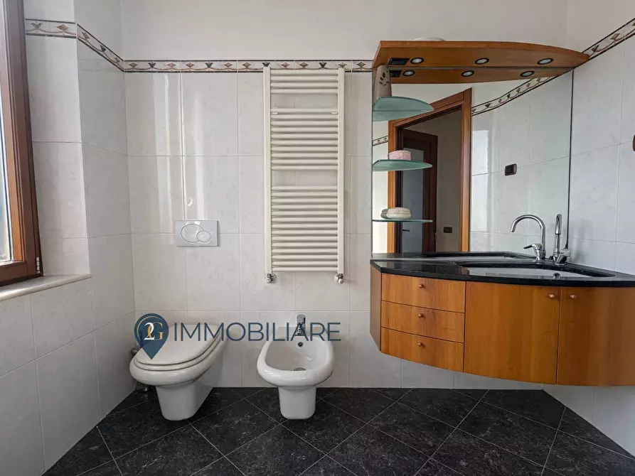 Immagine 12 di Appartamento in vendita  in Via Di Murlo 22 a La Spezia