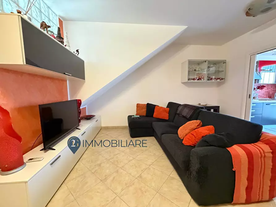 Immagine 8 di Casa indipendente in vendita  in Via Ferdinando Compagni 19 a Massa